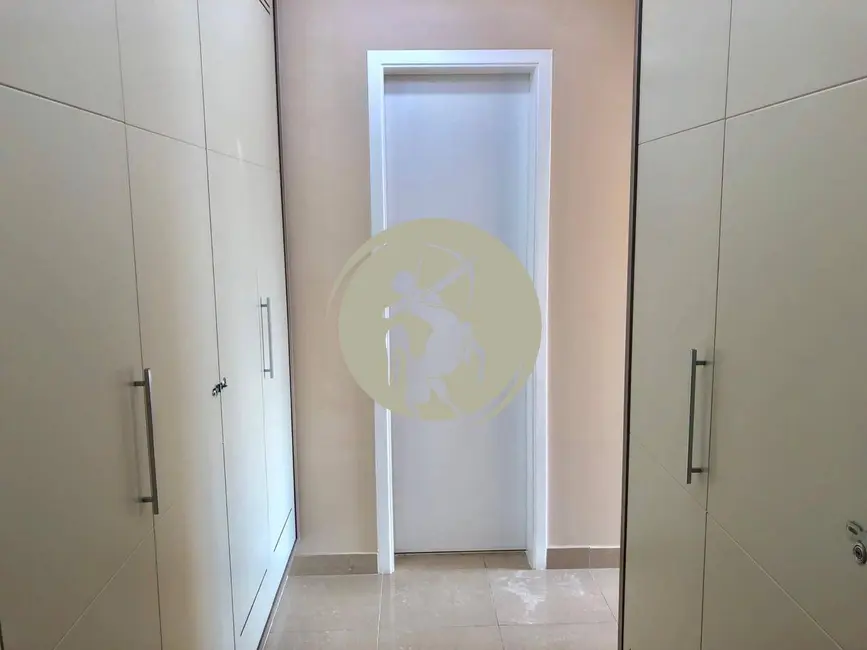 Apartamento com 4 quartos à venda e para alugar, 234m2 em Embaré, Santos - SP - imagem 7 Foto 7 de Apartamento com 4 quartos à venda e para alugar, 234m2 em Embaré, Santos - SP