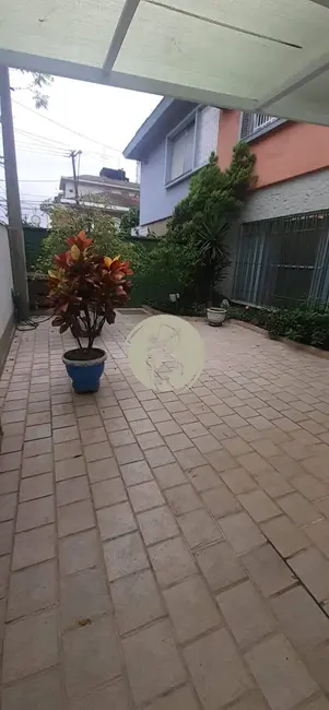 Foto 2 de Sobrado com 3 quartos à venda, 200m2 em Aparecida, Santos - SP