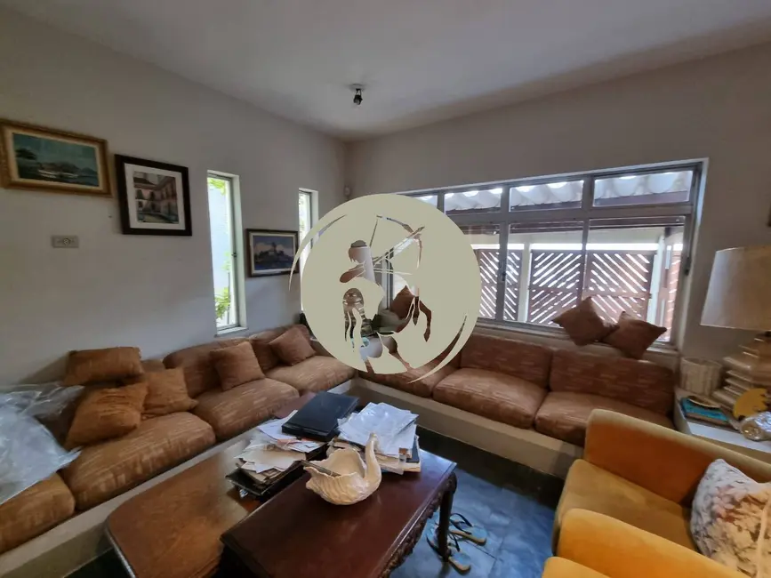 Casa com 4 quartos à venda, 256m2 em Gonzaga, Santos - SP - imagem 7 Foto 7 de Casa com 4 quartos à venda, 256m2 em Gonzaga, Santos - SP