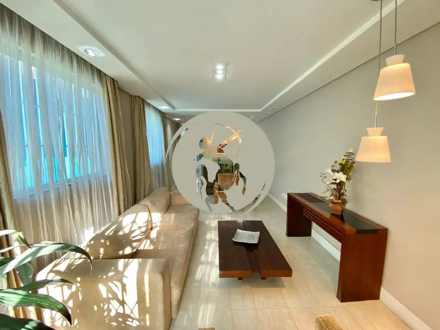 Foto 2 de Casa com 3 quartos à venda, 272m2 em Embaré, Santos - SP