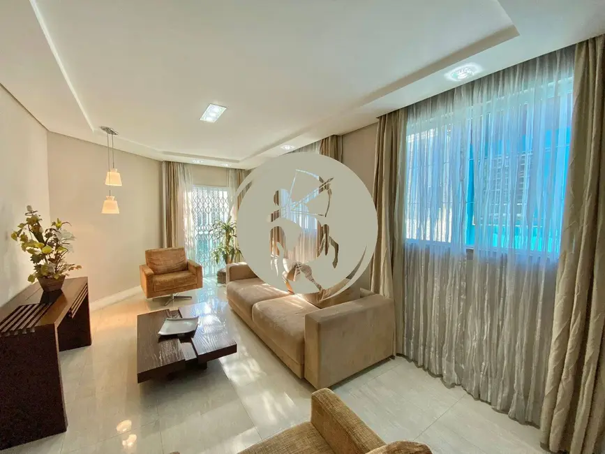 Foto 1 de Casa com 3 quartos à venda, 272m2 em Embaré, Santos - SP