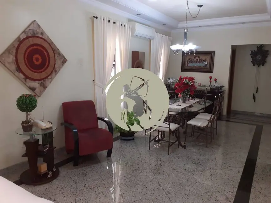Foto 1 de Casa com 4 quartos à venda, 337m2 em Embaré, Santos - SP