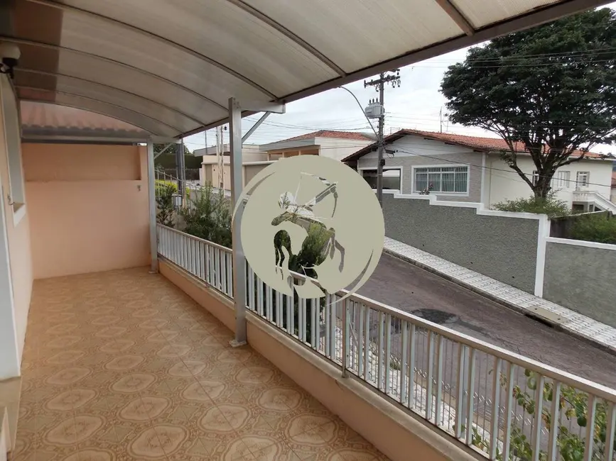 Foto 2 de Casa com 3 quartos à venda, 289m2 em Serra Negra - SP