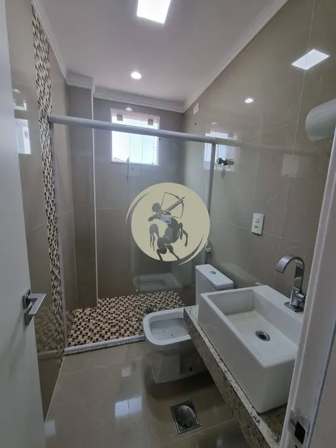 Foto 4 de Casa com 4 quartos à venda, 330m2 em Pompéia, Santos - SP