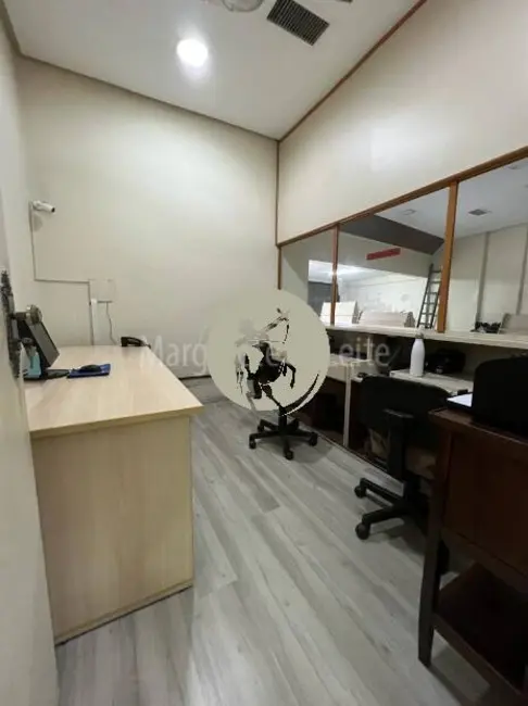 Sala Comercial à venda e para alugar, 120m2 em Vila Nova, Santos - SP - imagem 6 Foto 6 de Sala Comercial à venda e para alugar, 120m2 em Vila Nova, Santos - SP