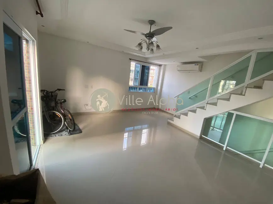 Foto 3 de Sobrado com 3 quartos à venda, 130m2 em Ponta da Praia, Santos - SP