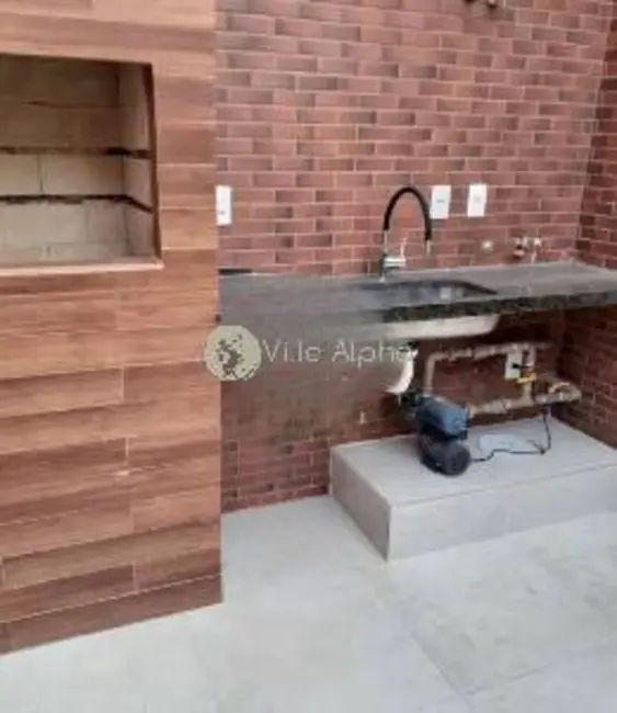 Casa com 3 quartos à venda, 141m2 em Gonzaga, Santos - SP - imagem 2 Foto 2 de Casa com 3 quartos à venda, 141m2 em Gonzaga, Santos - SP