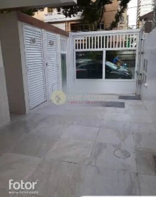 Casa com 3 quartos à venda, 141m2 em Gonzaga, Santos - SP - imagem 3 Foto 3 de Casa com 3 quartos à venda, 141m2 em Gonzaga, Santos - SP