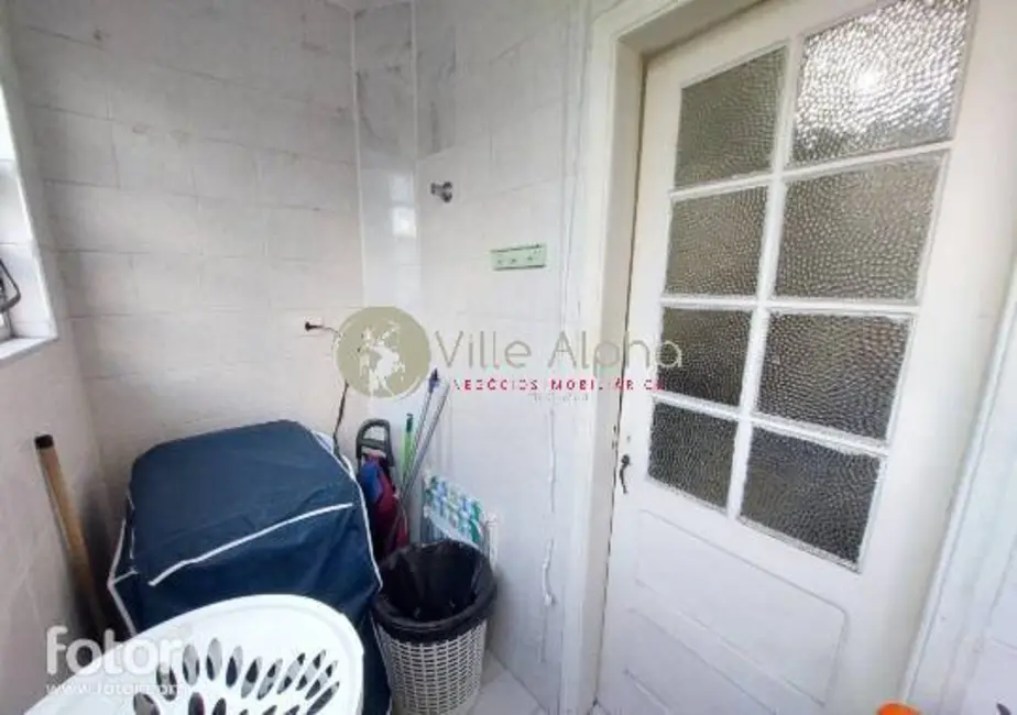 Foto 9 de Apartamento com 2 quartos à venda, 75m2 em Gonzaga, Santos - SP