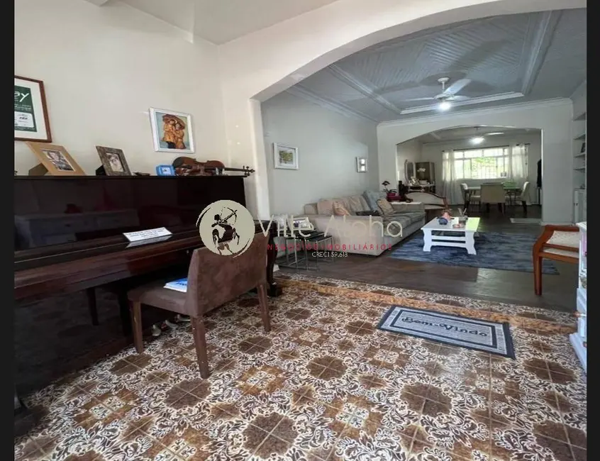 Foto 2 de Sobrado com 3 quartos à venda, 140m2 em Gonzaga, Santos - SP