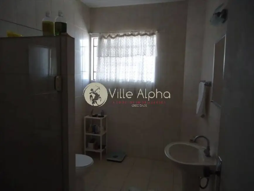 Casa com 3 quartos à venda e para alugar, 250m2 em Aparecida, Santos - SP - imagem 8 Foto 8 de Casa com 3 quartos à venda e para alugar, 250m2 em Aparecida, Santos - SP