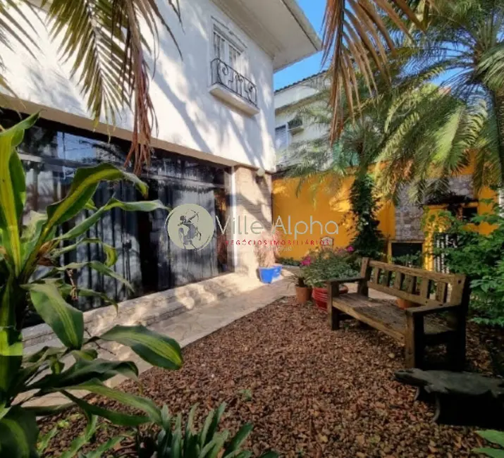 Casa com 4 quartos à venda e para alugar, 315m2 em Boqueirão, Santos - SP - imagem 5 Foto 5 de Casa com 4 quartos à venda e para alugar, 315m2 em Boqueirão, Santos - SP