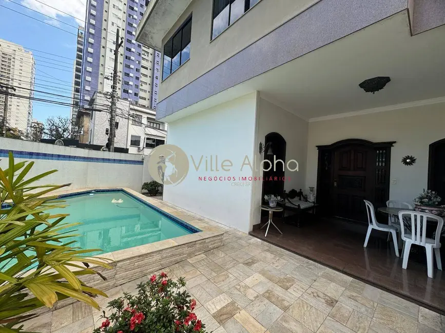 Casa com 4 quartos à venda, 353m2 em Embaré, Santos - SP - imagem 2 Foto 2 de Casa com 4 quartos à venda, 353m2 em Embaré, Santos - SP