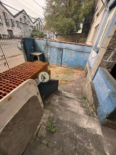 Sobrado com 2 quartos à venda, 148m2 em Vila Mathias, Santos - SP - imagem 3 Foto 3 de Sobrado com 2 quartos à venda, 148m2 em Vila Mathias, Santos - SP