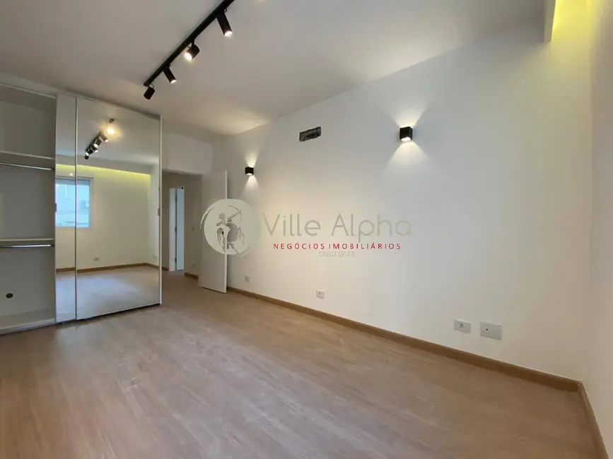 Apartamento com 3 quartos à venda e para alugar, 127m2 em Gonzaga, Santos - SP - imagem 8 Foto 8 de Apartamento com 3 quartos à venda e para alugar, 127m2 em Gonzaga, Santos - SP
