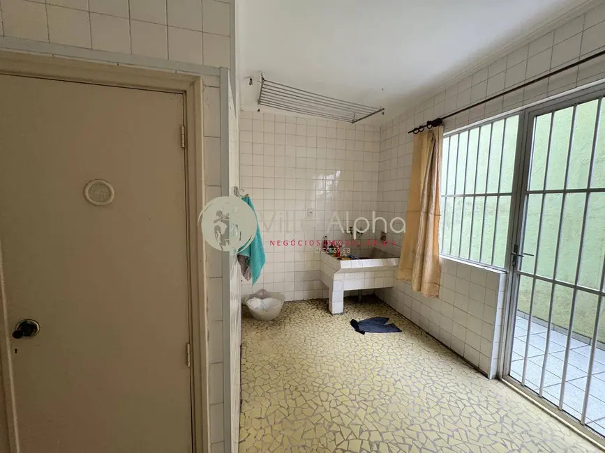 Casa com 3 quartos para alugar, 227m2 em Boqueirão, Santos - SP - imagem 8 Foto 8 de Casa com 3 quartos para alugar, 227m2 em Boqueirão, Santos - SP