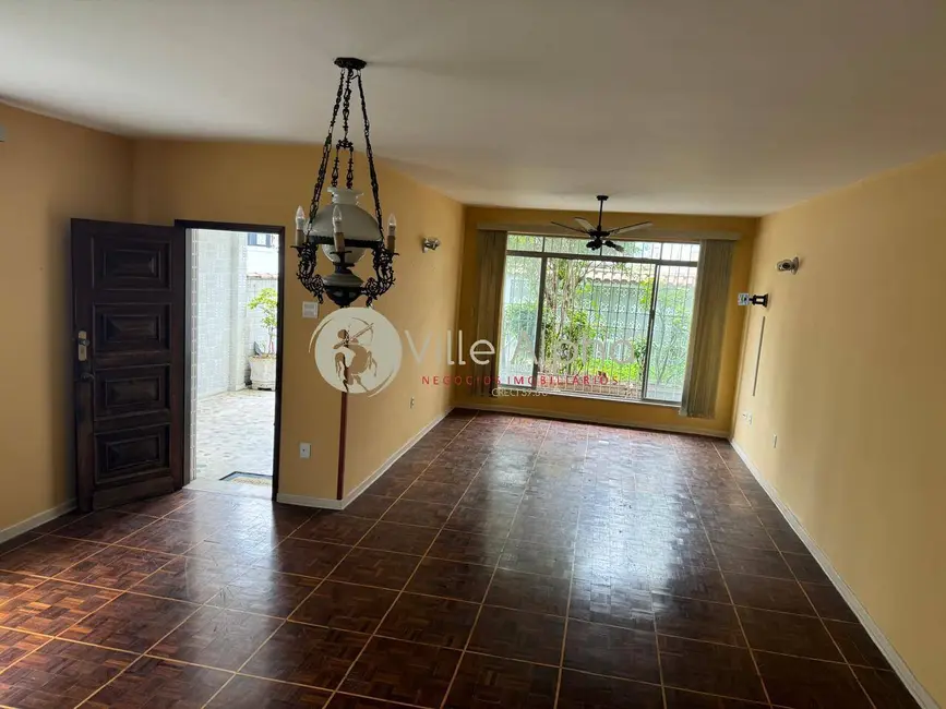 Casa com 3 quartos para alugar, 227m2 em Boqueirão, Santos - SP - imagem 5 Foto 5 de Casa com 3 quartos para alugar, 227m2 em Boqueirão, Santos - SP