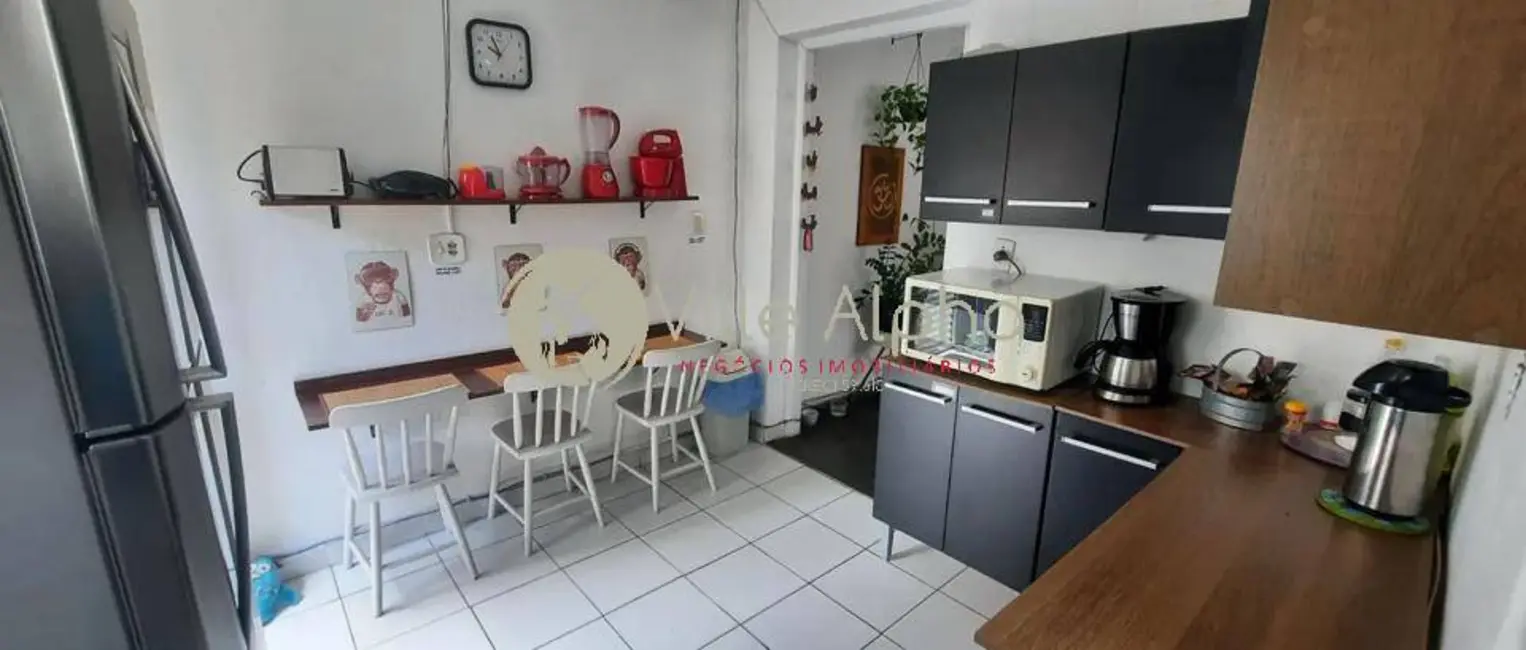 Pousada à venda, 150m2 em Gonzaga, Santos - SP - imagem 9 Foto 9 de Pousada à venda, 150m2 em Gonzaga, Santos - SP
