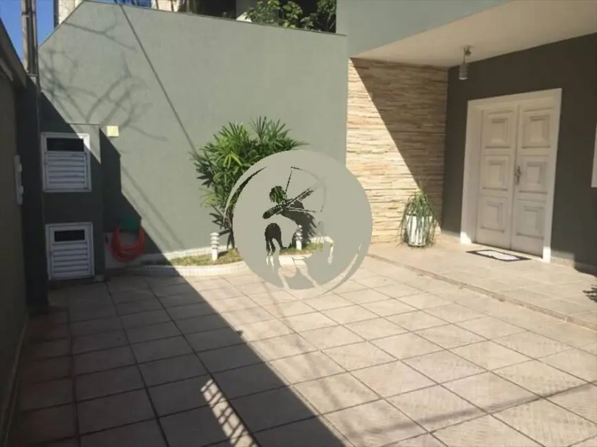 Casa com 3 quartos à venda, 180m2 em Aparecida, Santos - SP - imagem 4 Foto 4 de Casa com 3 quartos à venda, 180m2 em Aparecida, Santos - SP