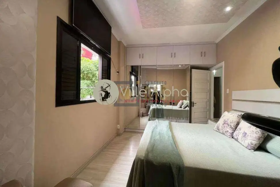 Foto 8 de Casa com 4 quartos à venda, 150m2 em Gonzaga, Santos - SP