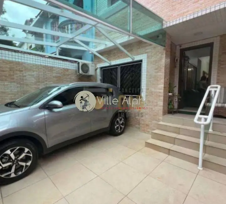 Foto 1 de Casa com 4 quartos à venda, 150m2 em Gonzaga, Santos - SP