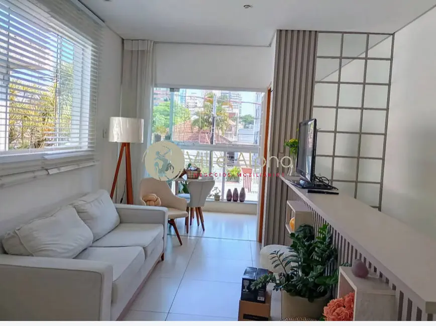 Casa com 2 quartos à venda, 150m2 em Embaré, Santos - SP - imagem 5 Foto 5 de Casa com 2 quartos à venda, 150m2 em Embaré, Santos - SP