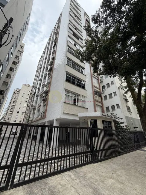 Foto 1 de Apartamento com 3 quartos à venda e para alugar, 150m2 em Gonzaga, Santos - SP