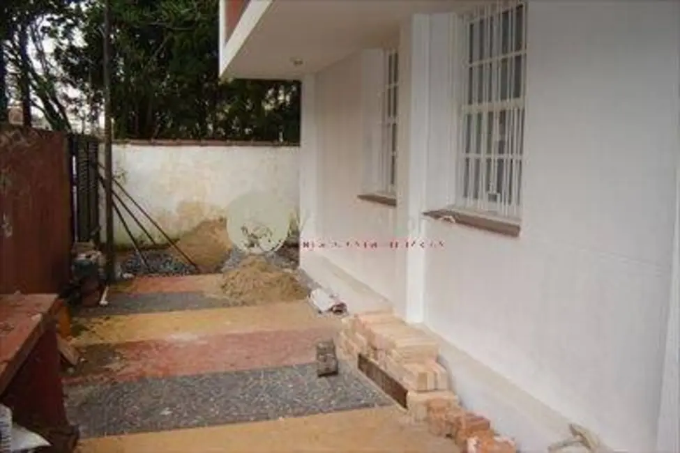 Foto 1 de Casa com 8 quartos à venda e para alugar, 290m2 em Gonzaga, Santos - SP