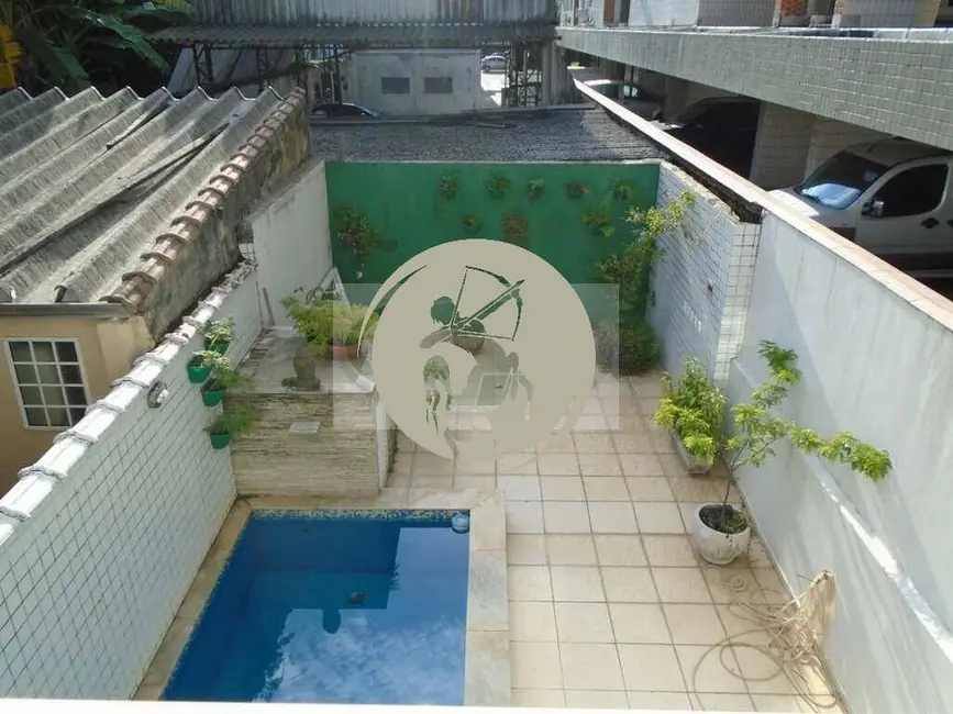 Foto 6 de Casa com 3 quartos à venda, 224m2 em Gonzaga, Santos - SP