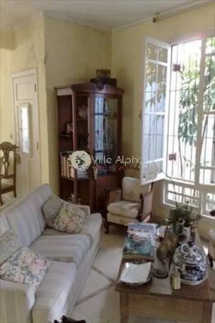 Sobrado com 5 quartos à venda, 350m2 em Boqueirão, Santos - SP - imagem 2 Foto 2 de Sobrado com 5 quartos à venda, 350m2 em Boqueirão, Santos - SP