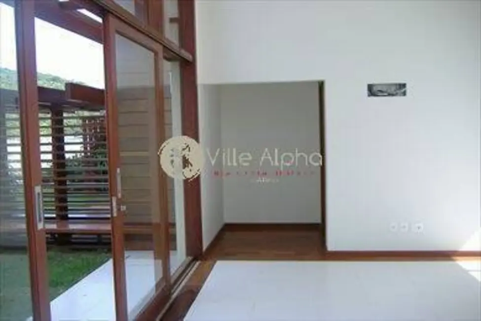 Casa de Condomínio com 4 quartos à venda, 334m2 em Balneário Praia do Pernambuco, Guaruja - SP - imagem 6 Foto 6 de Casa de Condomínio com 4 quartos à venda, 334m2 em Balneário Praia do Pernambuco, Guaruja - SP