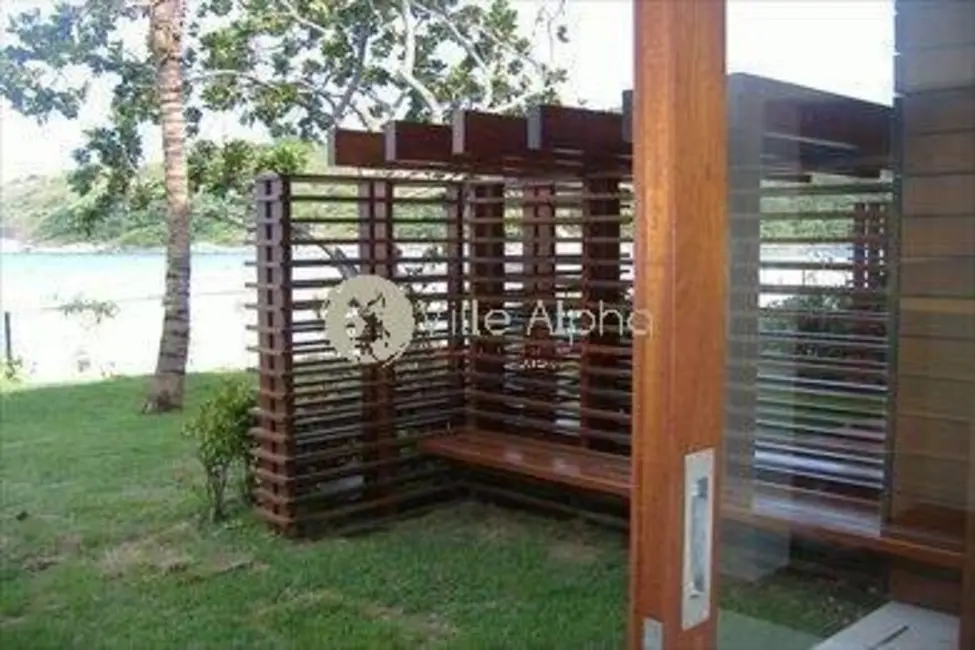 Casa de Condomínio com 4 quartos à venda, 334m2 em Balneário Praia do Pernambuco, Guaruja - SP - imagem 3 Foto 3 de Casa de Condomínio com 4 quartos à venda, 334m2 em Balneário Praia do Pernambuco, Guaruja - SP