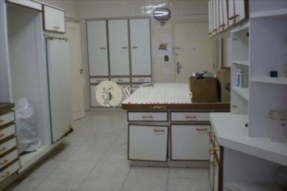 Foto 8 de Apartamento com 3 quartos à venda, 240m2 em Gonzaga, Santos - SP