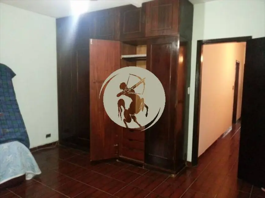 Casa com 3 quartos à venda, 180m2 em Gonzaga, Santos - SP - imagem 8 Foto 8 de Casa com 3 quartos à venda, 180m2 em Gonzaga, Santos - SP