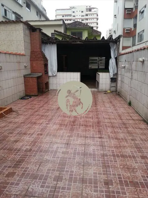 Casa com 3 quartos à venda, 180m2 em Gonzaga, Santos - SP - imagem 2 Foto 2 de Casa com 3 quartos à venda, 180m2 em Gonzaga, Santos - SP