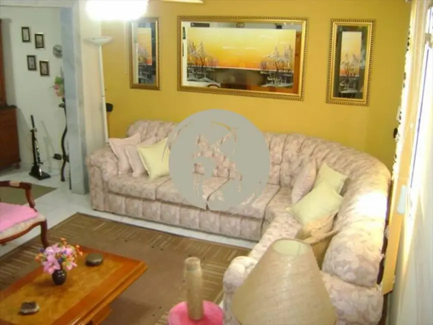 Sobrado com 4 quartos à venda, 350m2 em Marapé, Santos - SP - imagem 1 Foto 1 de Sobrado com 4 quartos à venda, 350m2 em Marapé, Santos - SP