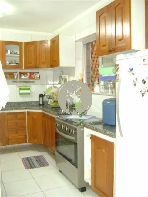 Sobrado com 4 quartos à venda, 350m2 em Marapé, Santos - SP - imagem 4 Foto 4 de Sobrado com 4 quartos à venda, 350m2 em Marapé, Santos - SP