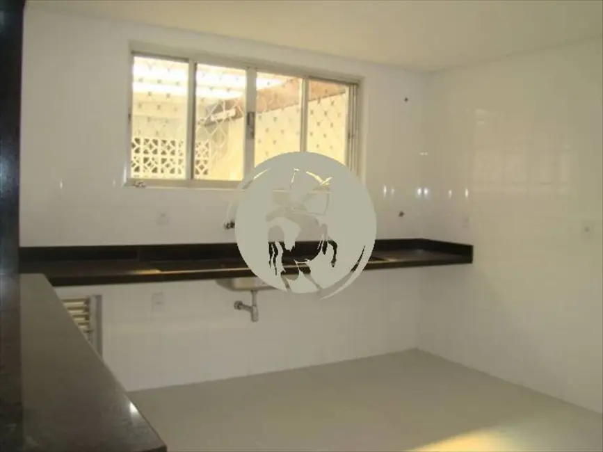 Casa com 4 quartos à venda, 230m2 em Ponta da Praia, Santos - SP - imagem 5 Foto 5 de Casa com 4 quartos à venda, 230m2 em Ponta da Praia, Santos - SP