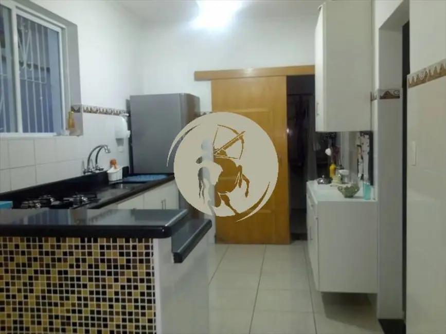 Casa com 3 quartos à venda, 150m2 em Embaré, Santos - SP - imagem 3 Foto 3 de Casa com 3 quartos à venda, 150m2 em Embaré, Santos - SP