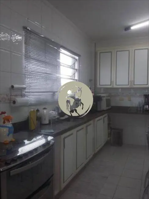 Casa com 4 quartos à venda, 245m2 em Embaré, Santos - SP - imagem 3 Foto 3 de Casa com 4 quartos à venda, 245m2 em Embaré, Santos - SP