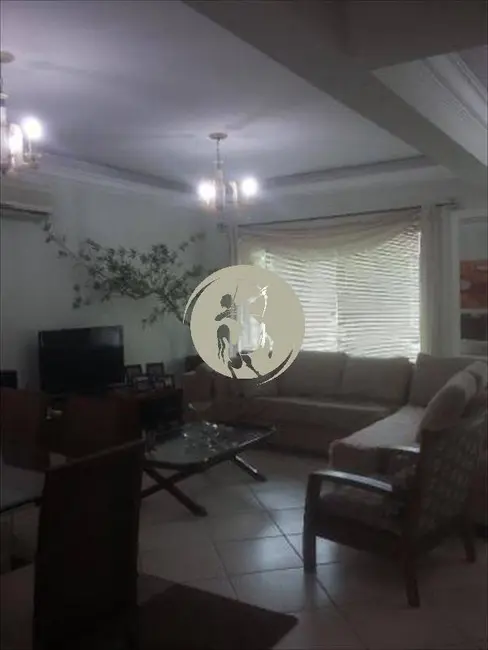 Casa com 4 quartos à venda, 245m2 em Embaré, Santos - SP - imagem 8 Foto 8 de Casa com 4 quartos à venda, 245m2 em Embaré, Santos - SP