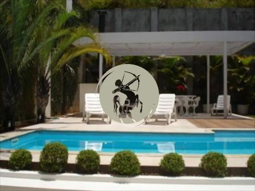 Foto 3 de Casa com 4 quartos à venda, 400m2 em Barueri - SP