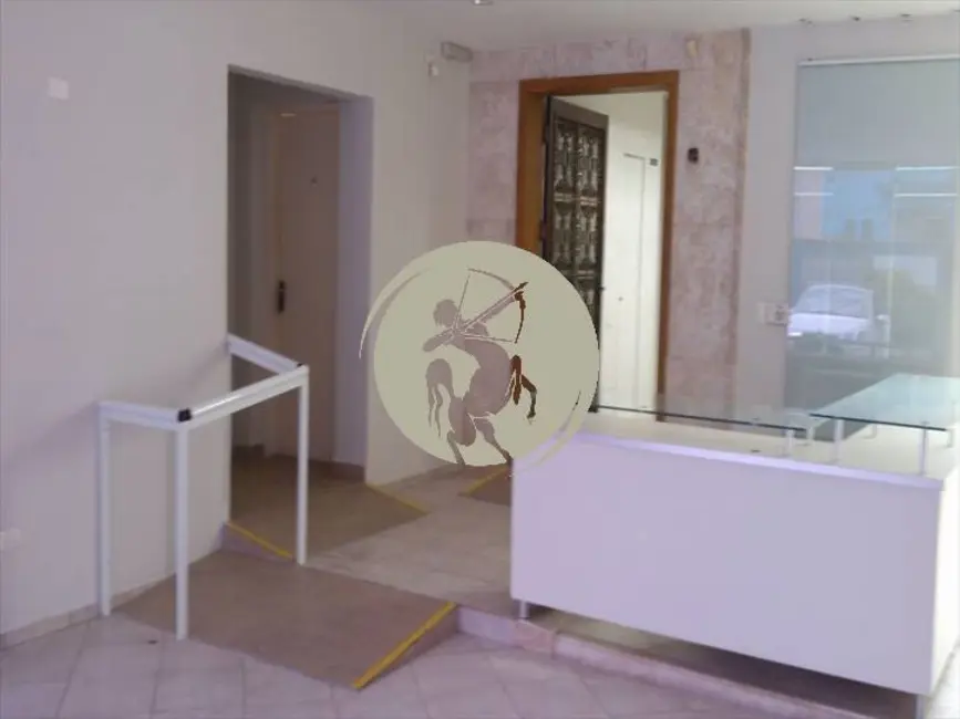 Sala Comercial para alugar, 350m2 em Gonzaga, Santos - SP - imagem 3 Foto 3 de Sala Comercial para alugar, 350m2 em Gonzaga, Santos - SP