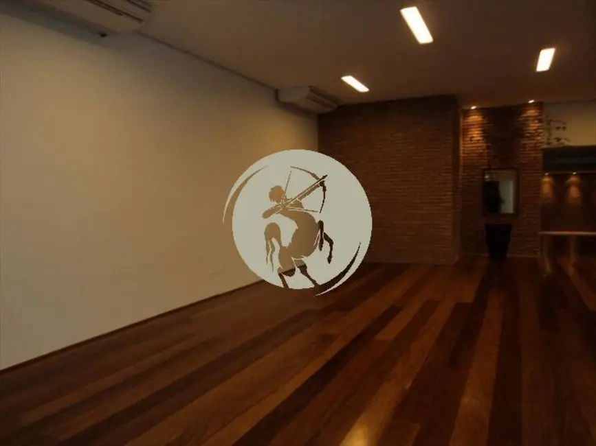 Sala Comercial para alugar, 380m2 em Gonzaga, Santos - SP - imagem 6 Foto 6 de Sala Comercial para alugar, 380m2 em Gonzaga, Santos - SP