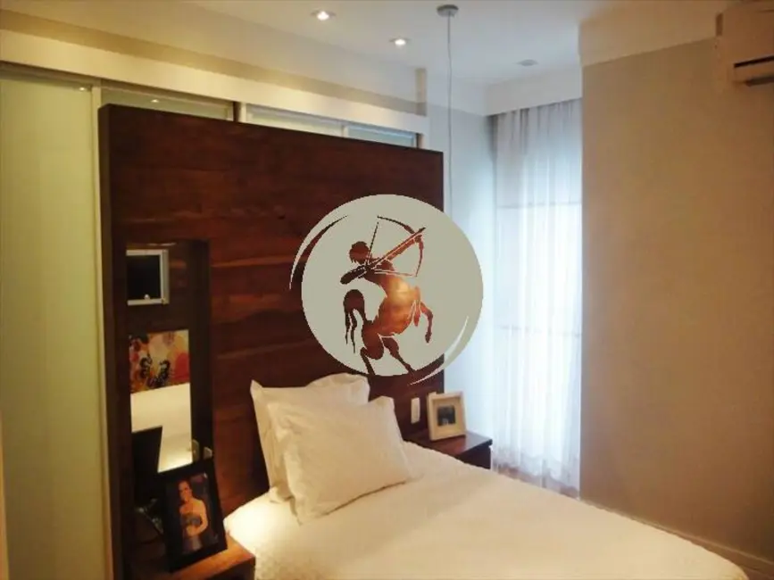 Foto 5 de Apartamento com 3 quartos à venda, 220m2 em Gonzaga, Santos - SP