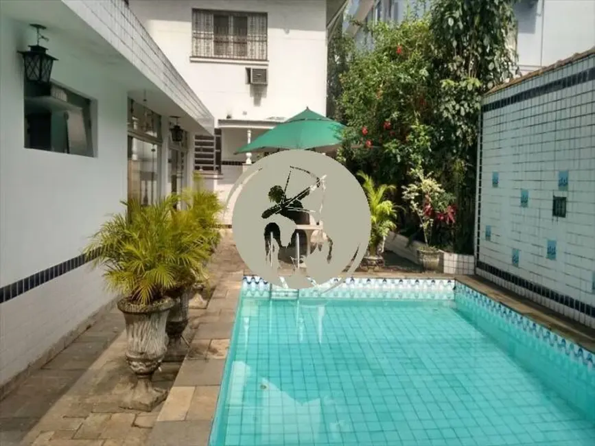 Foto 3 de Casa com 3 quartos à venda, 290m2 em Santos - SP