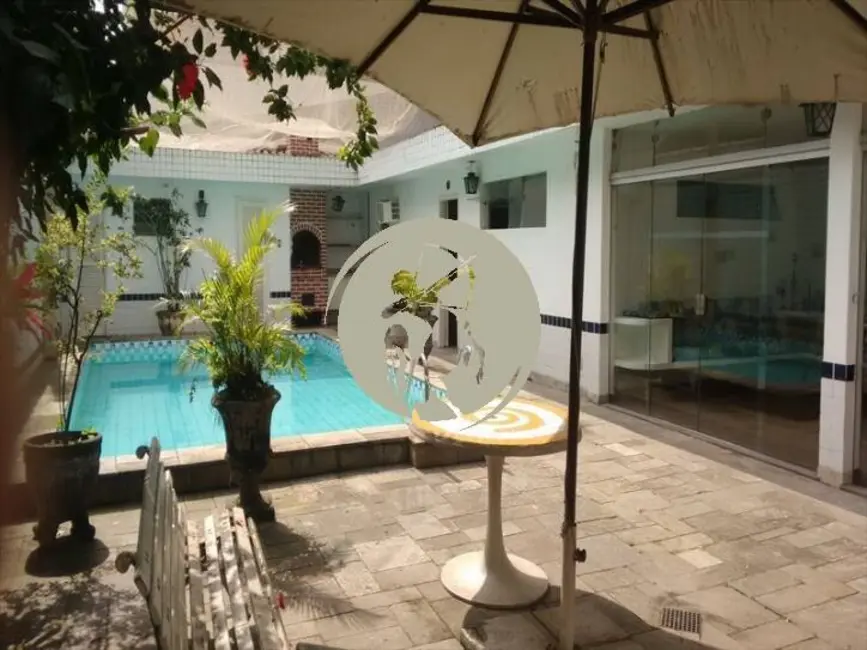 Foto 8 de Casa com 3 quartos à venda, 290m2 em Santos - SP