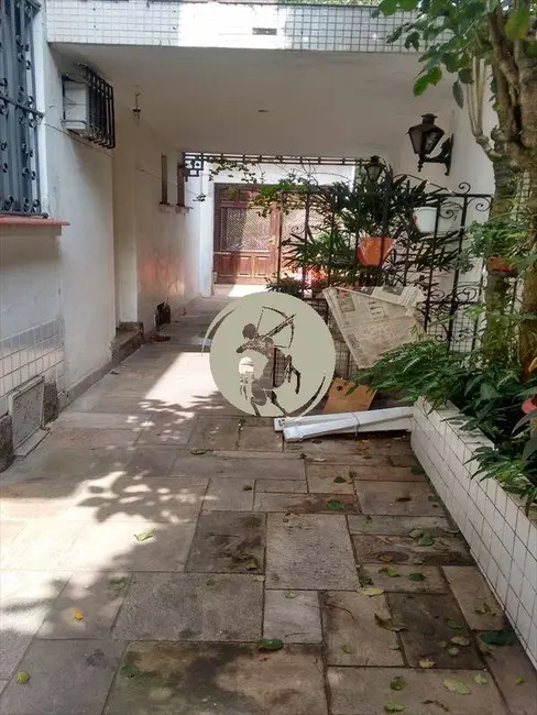 Foto 9 de Casa com 3 quartos à venda, 290m2 em Santos - SP