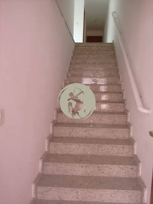 Casa com 4 quartos à venda, 180m2 em Embaré, Santos - SP - imagem 3 Foto 3 de Casa com 4 quartos à venda, 180m2 em Embaré, Santos - SP