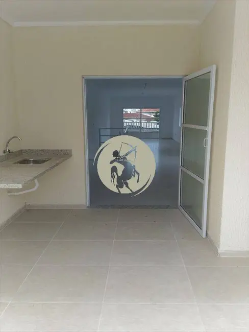 Casa com 3 quartos à venda, 150m2 em Vila Belmiro, Santos - SP - imagem 4 Foto 4 de Casa com 3 quartos à venda, 150m2 em Vila Belmiro, Santos - SP